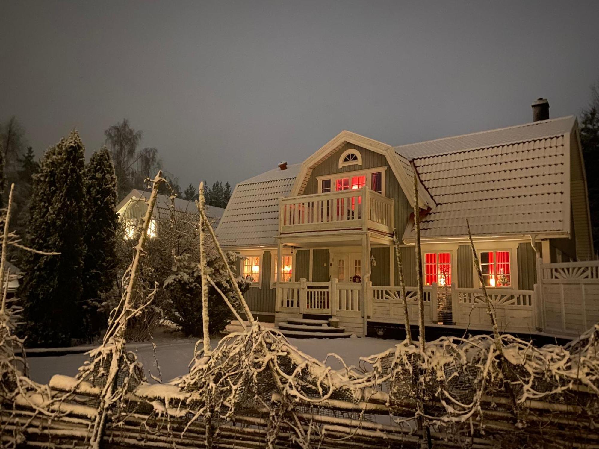Hotel In Svalsaeter, Kallfors, Jaerna, Stockholm, 5 Min To Golf & 15 Min To Ytterjaerna Concerts Exterior foto